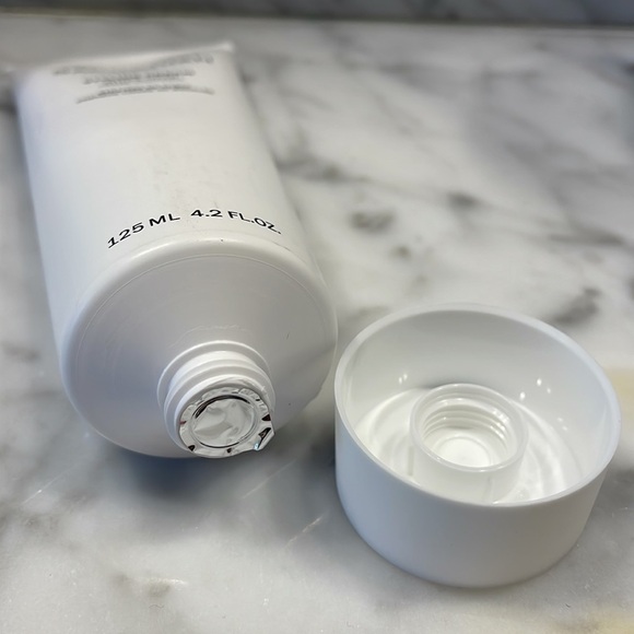 Sachajuan Stockholm Heat Protection Styling Hair Cream Straight Or Curly Hair - Picture 7 of 11